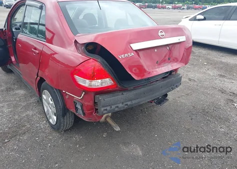 2010 Nissan Versa 1.8S из США, поврежденный, VIN 3N1BC1APXAL429722
